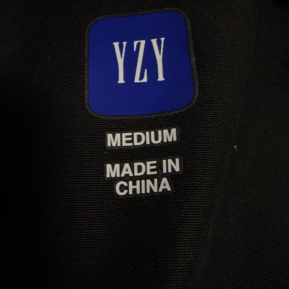 (SOLD) Yeezy Gap Round Jacket (V1) (Black, Medium) - Picture 3 of 11